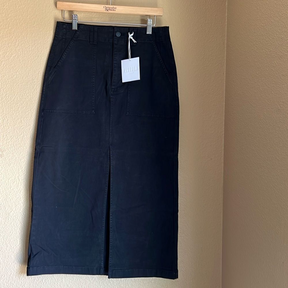 Pistola Midi Skirt Pamela Black with kick pleat 27